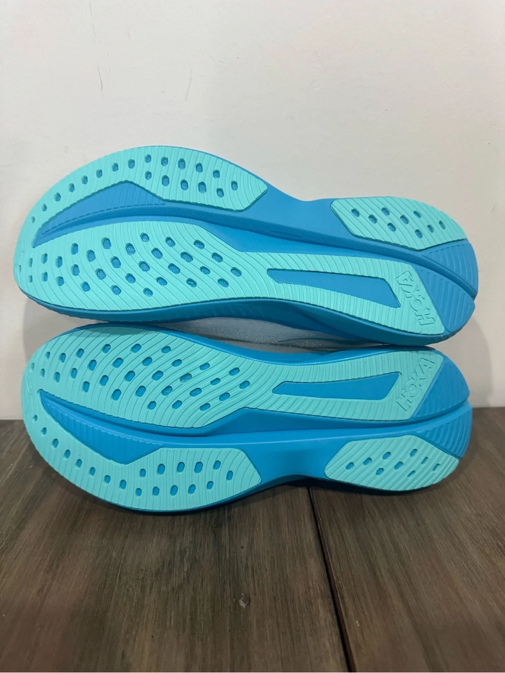 Hoka Women's White & Turquoise Athletic Running Shoe